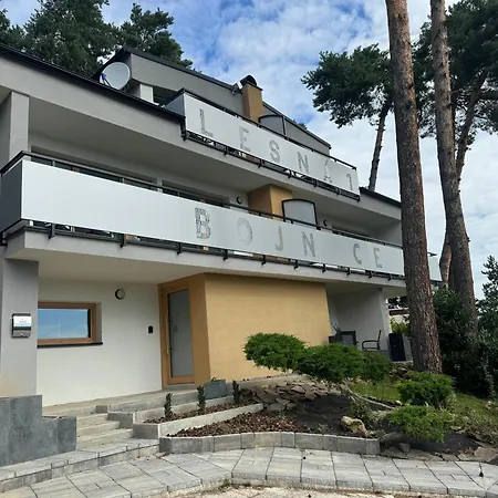 Lesna 5, Bojnice Appartement *